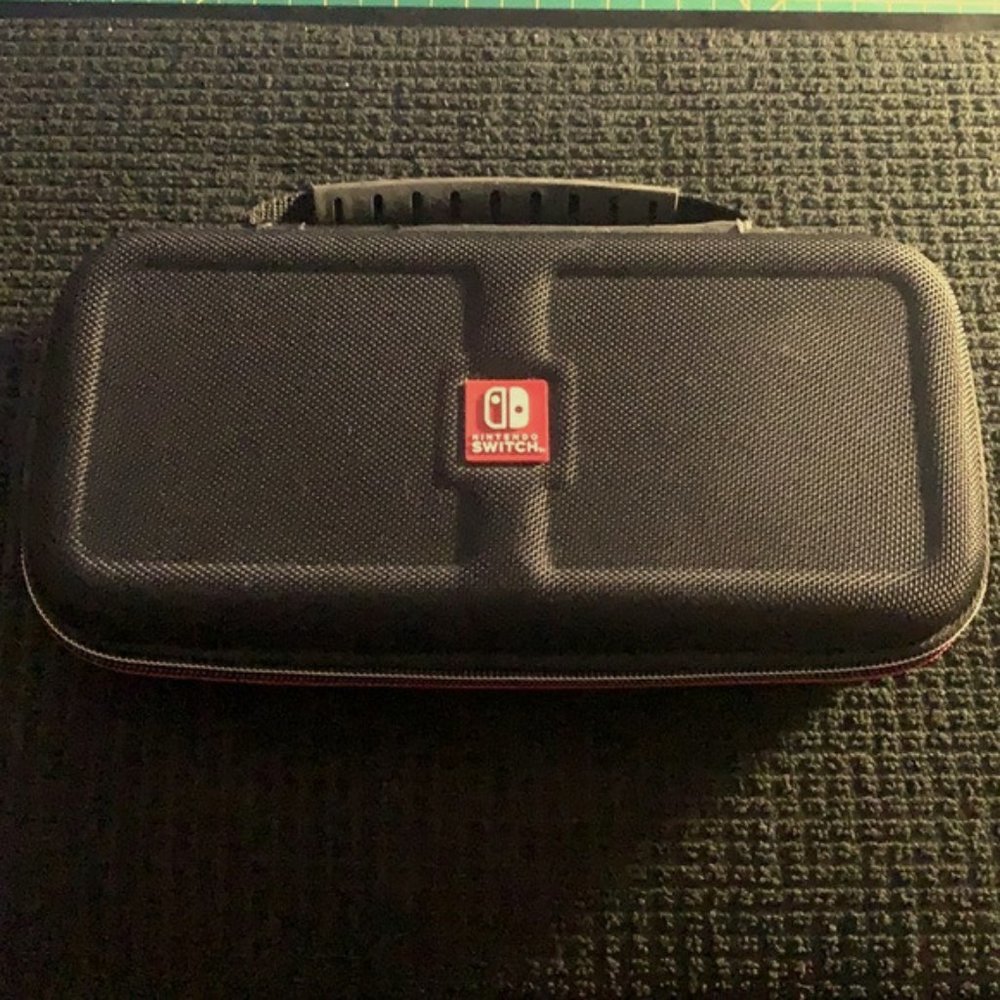 Nintendo Switch Deluxe Travel Case (Original Switch Compatible)